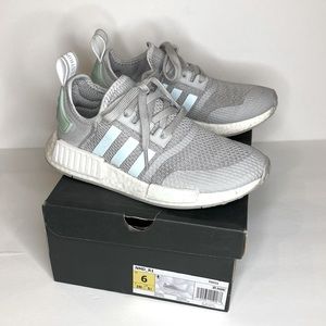 EUC Adidas NMD R1 Big Kids's 6 Fits Women's 7.5-8